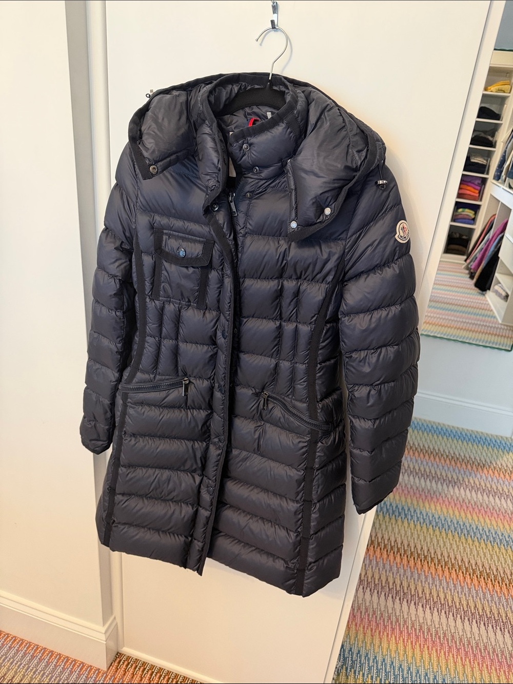 Moncler Authentic Down Jacket size 1! EXCELLENT condition. Navy blue